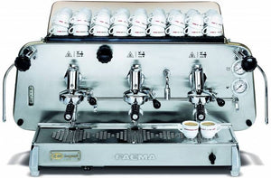 Poloautomatický třískupinový kávovar s tlakovou baňkou, 17,5 l, FAEMA E 61 S 3 skupiny, 5,7 kW